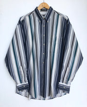 Load image into Gallery viewer, 90s Striped shirt (L)