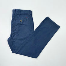 Load image into Gallery viewer, Tommy Hilfiger Trousers W32 L30