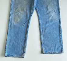 Load image into Gallery viewer, Wrangler Jeans W36 L30