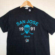 Load image into Gallery viewer, NHL Sharks t-shirt (M)