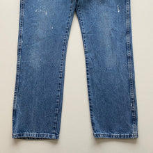 Load image into Gallery viewer, Wrangler Jeans W33 L30