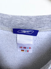 Load image into Gallery viewer, Reebok sweatshirt (2XL)