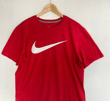 Load image into Gallery viewer, Nike t-shirt (L)