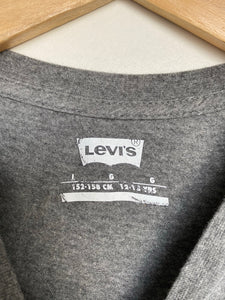 Levi’s t-shirt (XS)