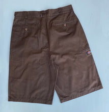 Load image into Gallery viewer, Dickies Shorts W36