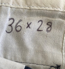 Load image into Gallery viewer, Dickies W36 L28