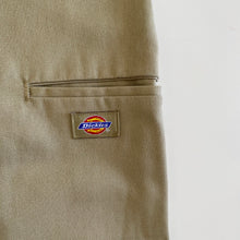 Load image into Gallery viewer, Dickies Shorts W34