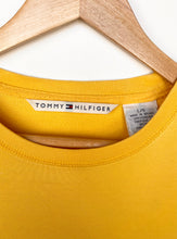 Load image into Gallery viewer, 90s Tommy Hilfiger T-shirt (L)