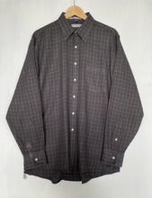 Load image into Gallery viewer, Flannel shirt (xL)