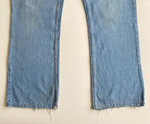 Load image into Gallery viewer, Timberland Jeans W34 L32