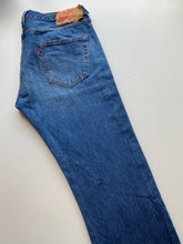 Load image into Gallery viewer, Levi’s 501 W34 L32