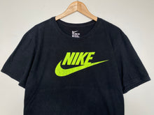 Load image into Gallery viewer, Nike t-shirt (XL)