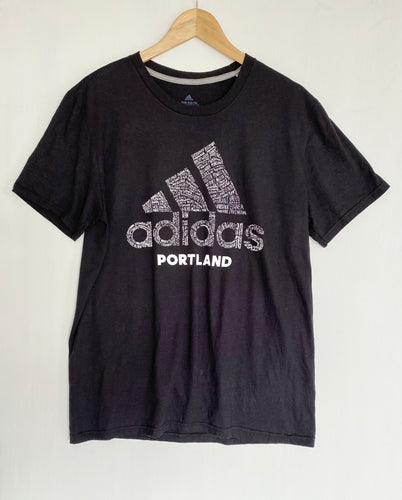 Adidas t-shirt (L)