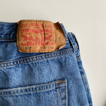 Load image into Gallery viewer, Levi’s 501 W34 L32