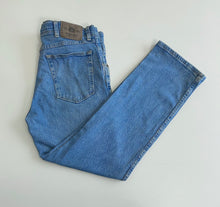 Load image into Gallery viewer, Wrangler Jeans W34 L29