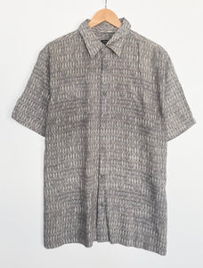 Crazy print shirt (L)