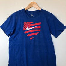 Load image into Gallery viewer, Nike t-shirt (XS)