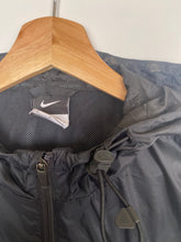 Load image into Gallery viewer, Nike coat (S)