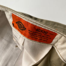 Load image into Gallery viewer, Dickies W40 L30