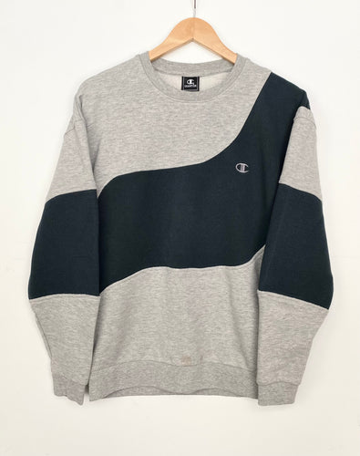 Champion Reworked Sweatshirt (M)