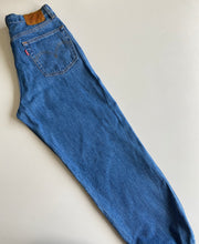Load image into Gallery viewer, Levi’s 501 W32 L28