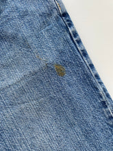 Load image into Gallery viewer, Levi’s 550 W36 L30