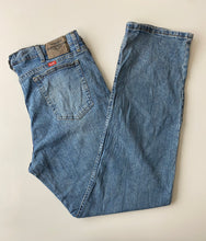 Load image into Gallery viewer, Wrangler Jeans W36 L34