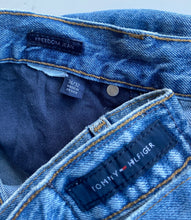 Load image into Gallery viewer, Tommy Hilfiger Jeans W36 L32