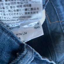 Load image into Gallery viewer, Levi’s 513 W36 L34