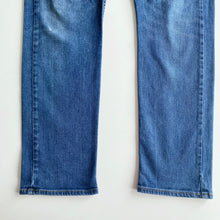 Load image into Gallery viewer, Lee Jeans W34 L32