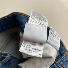 Load image into Gallery viewer, Levi’s 312 W30 L32