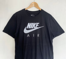 Load image into Gallery viewer, Nike t-shirt (L)