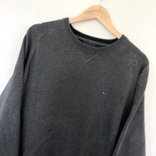 Load image into Gallery viewer, Tommy Hilfiger jumper (XL)