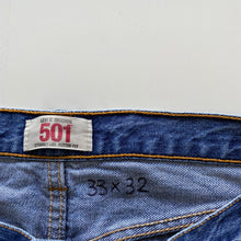Load image into Gallery viewer, Levi’s 615 W34 L32