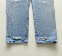 Load image into Gallery viewer, Carhartt Jeans W42 L32