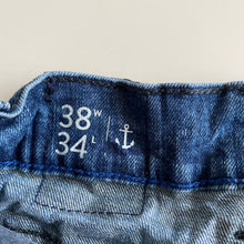 Load image into Gallery viewer, Nautica Jeans W38 L34
