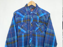 Load image into Gallery viewer, Wrangler flannel shirt (L)