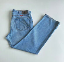Load image into Gallery viewer, Wrangler Jeans W38 L30