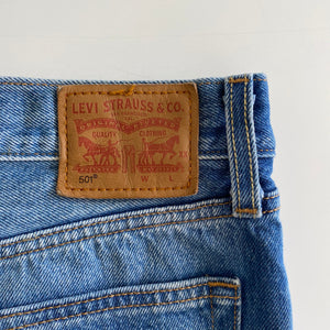 90s Levi’s high waisted shorts