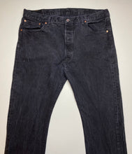 Load image into Gallery viewer, Levi’s 501 W40 L30