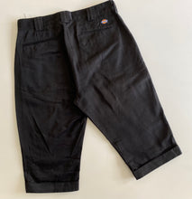 Load image into Gallery viewer, Dickies Shorts W32