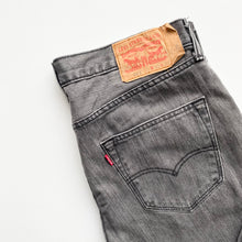 Load image into Gallery viewer, Levi’s 501 W32 L30