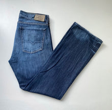 Load image into Gallery viewer, Guess Jeans W33 L30