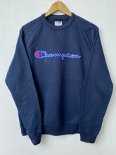 Load image into Gallery viewer, Champion sweatshirt (M)