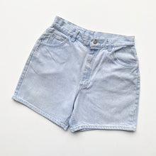 Load image into Gallery viewer, 90s Lee Denim Shorts W28