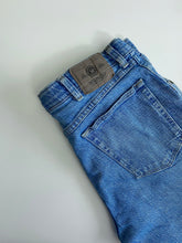 Load image into Gallery viewer, Wrangler Jeans W34 L29
