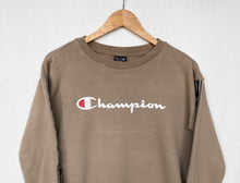 Load image into Gallery viewer, Women’s Champion sweatshirt (S)