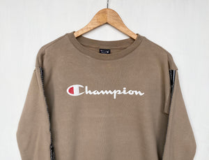 Women’s Champion sweatshirt (S)