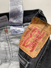 Load image into Gallery viewer, Levi’s 501 W40 L32
