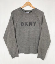 Load image into Gallery viewer, DKNY sweatshirt (M)